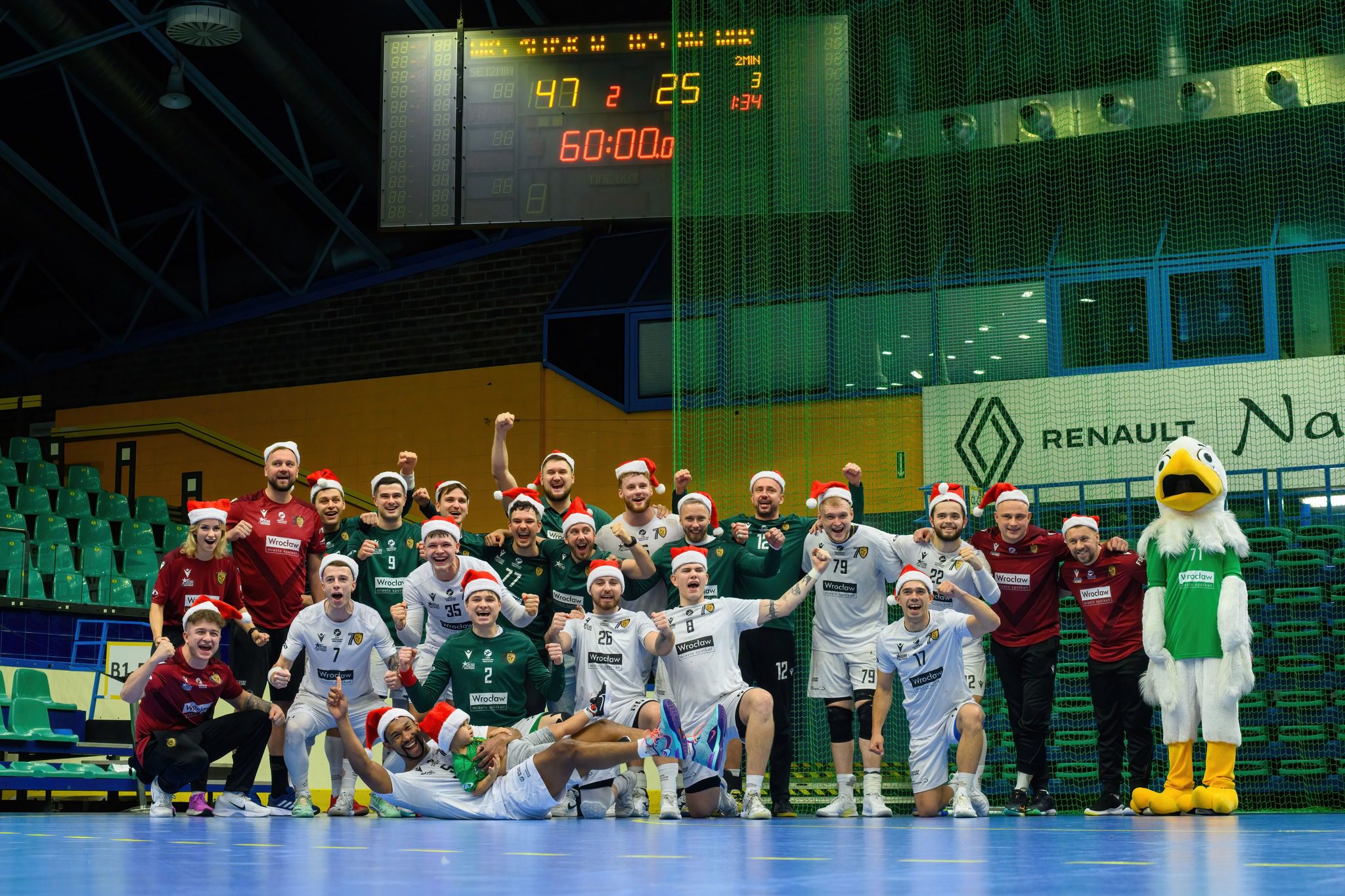 Pogoń liderem przed przerwą, Nielba w gazie, Gwardia w tarapatach