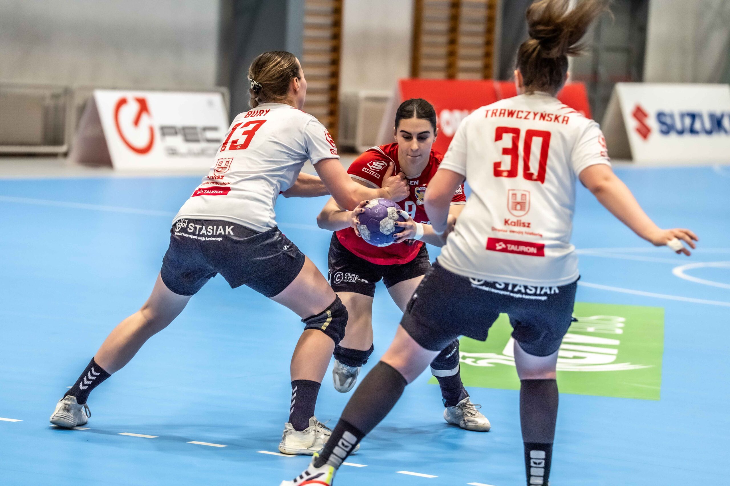 Dramatyczna końcówka w grupie spadkowej - kto zagra w barażach?